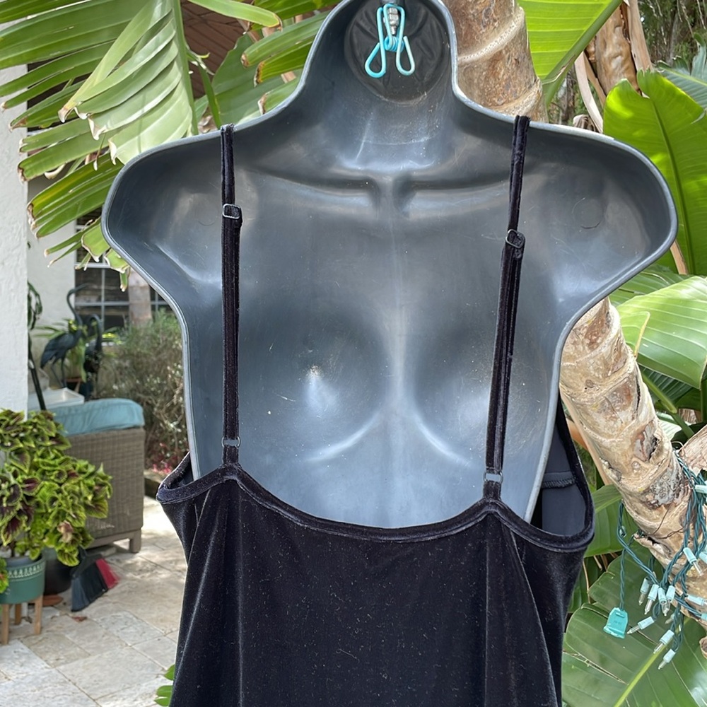 Velvet slip dress with appliqué - Picture 6 of 9